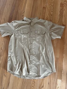 Carhartt Tan Short-Sleeve Work Shirt with Chest Pockets never worn NWOT 2XLT